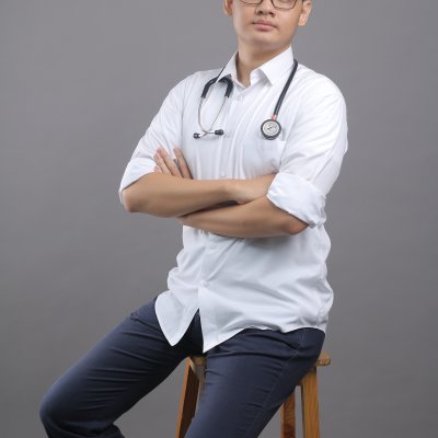 dr. Reyner Arden